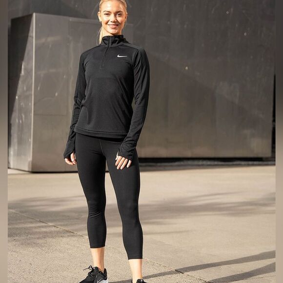 Nike Women's One Dri-FIT Mid Rise Capri Tights - Picture 2 of 9